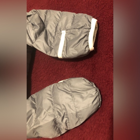 Eddie Bauer snowsuit - Picture 4 of 7